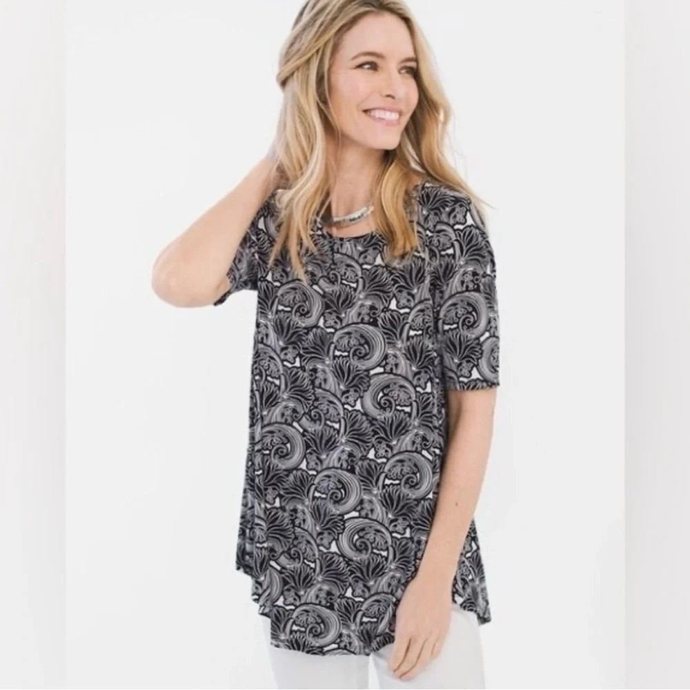 Chico’s Black and White Floral Print Short Sleeve Women’s Top Tunic Sz 2‎